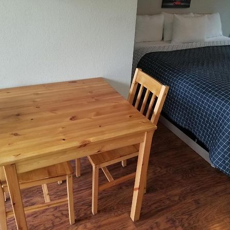 Osoyoos Lakeview Inn & Suites Екстериор снимка