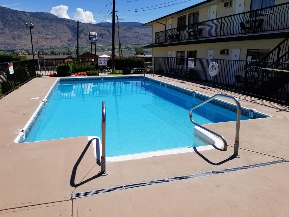 Osoyoos Lakeview Inn & Suites Екстериор снимка