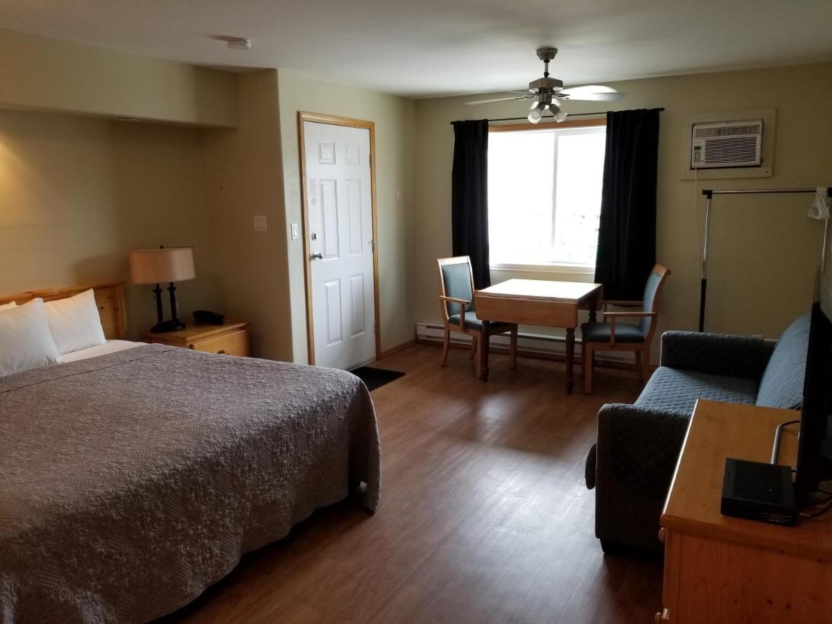 Osoyoos Lakeview Inn & Suites Стая снимка
