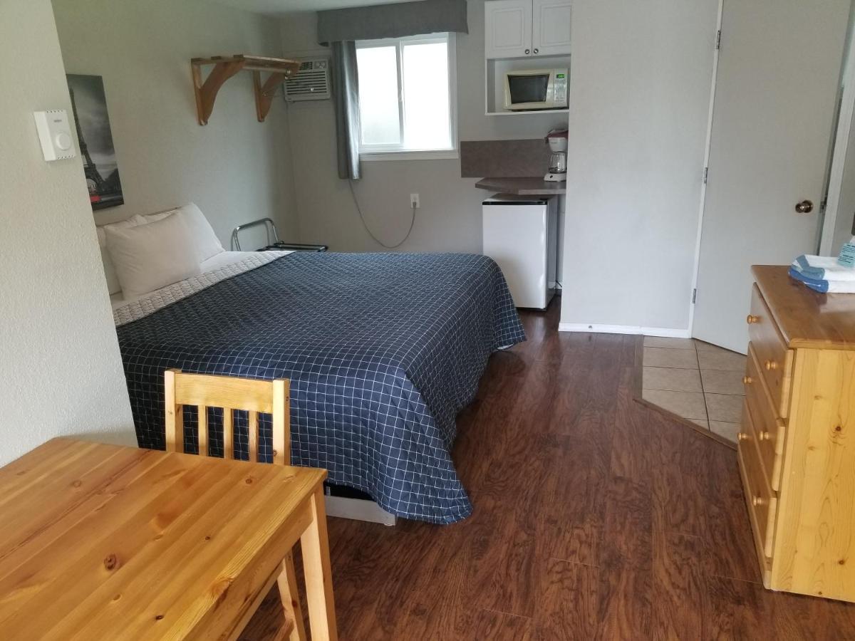 Osoyoos Lakeview Inn & Suites Стая снимка