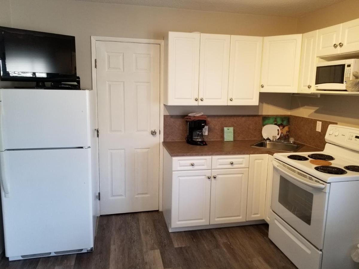 Osoyoos Lakeview Inn & Suites Екстериор снимка