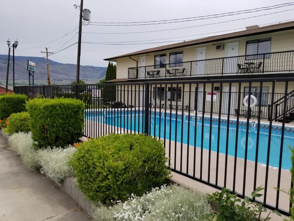 Osoyoos Lakeview Inn & Suites Екстериор снимка