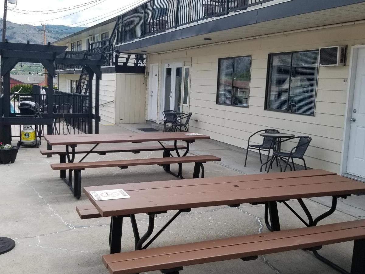 Osoyoos Lakeview Inn & Suites Екстериор снимка